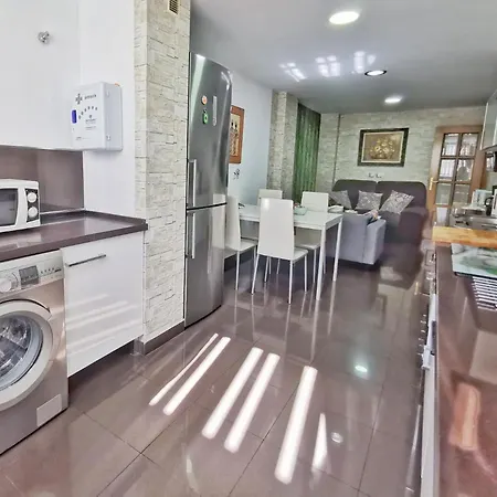 Neptuno Apartment: Sun, And Relax In Huelin