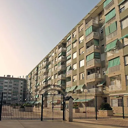 Neptuno Apartment: Sun, And Relax In Huelin *